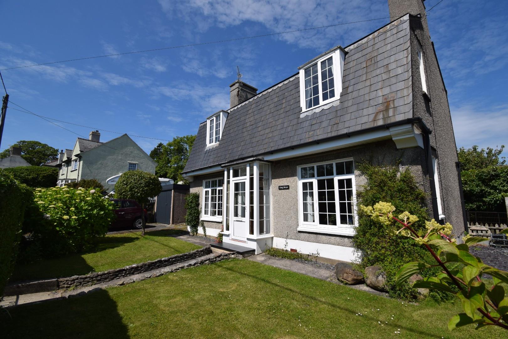 Caernarfon Road, Criccieth